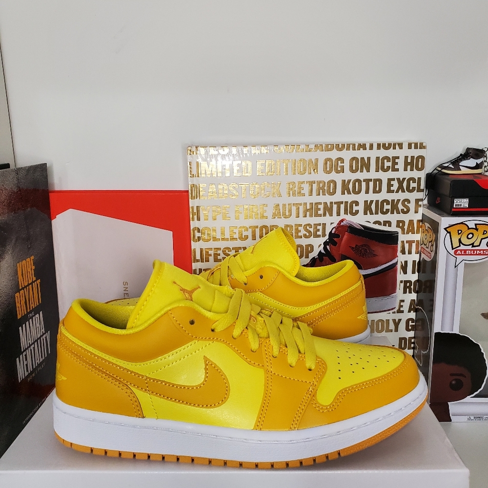 Jordan 1 Low Yellow Strike